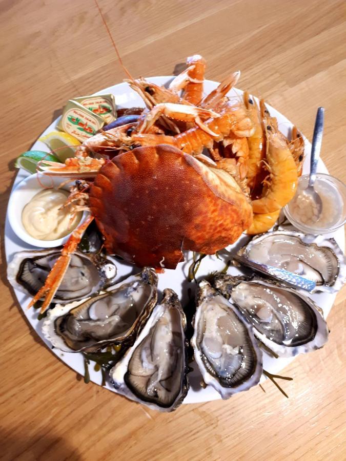 Hotel Du Port Bar Restaurant Сарзо Экстерьер фото